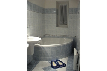 Czech Republic Chata Dolní Maxov, Exterior